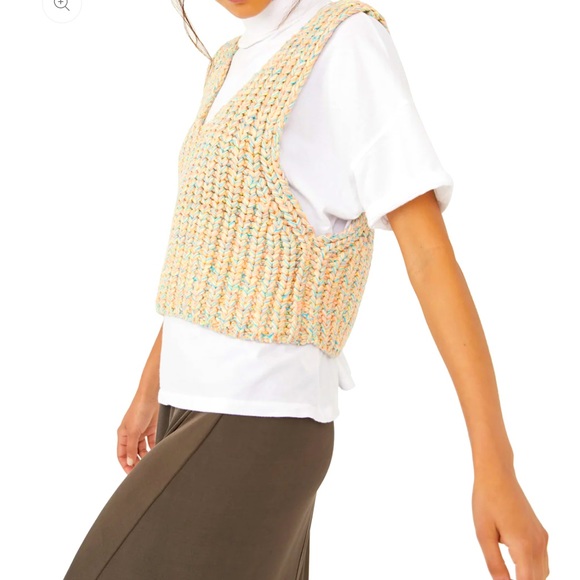 NWT  Free People crochet hoopla vest knit crop tank - Picture 10 of 11